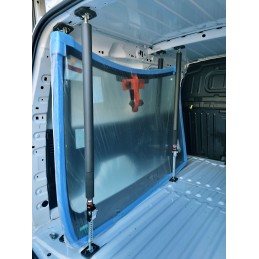 Professional extendable lashing bars for light commercial vehicles.
