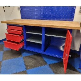 Blue and red workbench with wooden top and grid for second choice blue accessory support - VBSA France