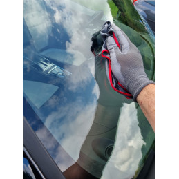 Foam windshield and window cleaner. Mosquito remover. For industry, automotive and construction at VBSA - France