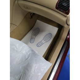 Disposable floor mats (Box of 500) at VBSA France