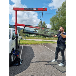 ULTRA-POSE EVOLUTION - New windshield motorized fitting/fifting system - single operator for cars SUV & VANS at VBSA - France
