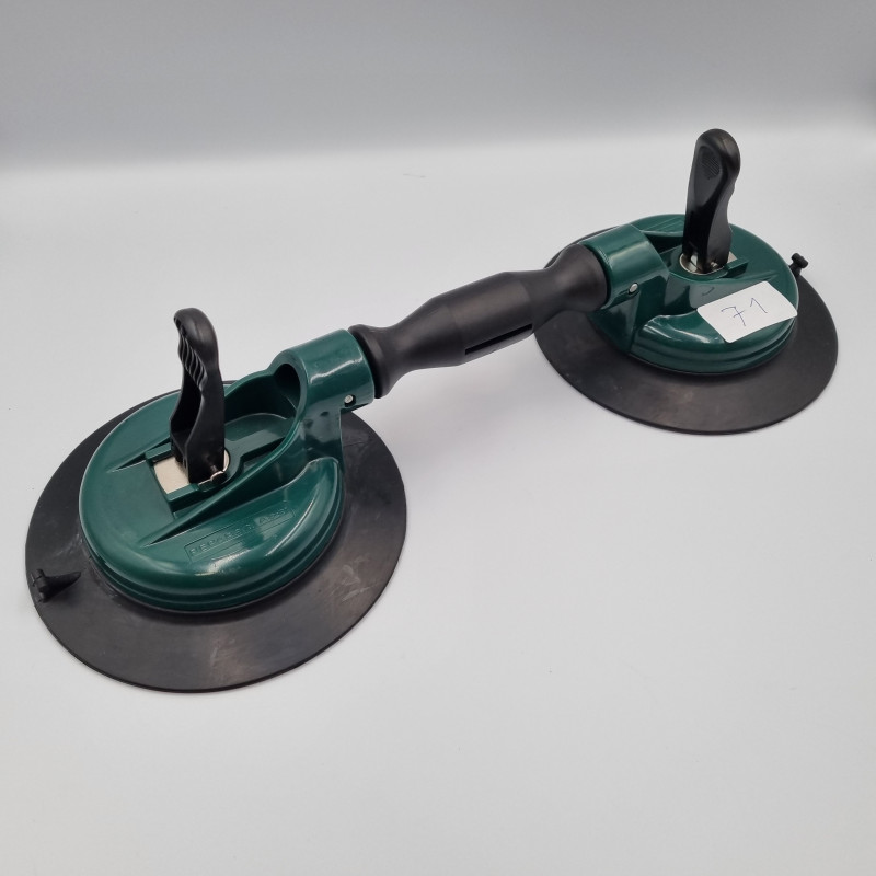 Reinforced suction cup for windshield - 2nd LIFE - sold individually - N71 at VBSA - France Reinforced suction cup for windshield - 2nd LIFE - sold individually - N71 at VBSA - France