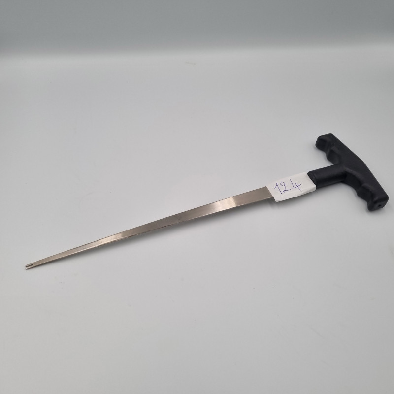 Aiguille d'amorce "percée" pour fil à couper acier ou nylon - 2ème VIE - N124 chez VBSA - France Aiguille d'amorce "percée" pour fil à couper acier ou nylon - 2ème VIE - N124 chez VBSA - France