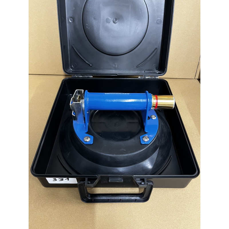 Piston suction cup Ø 230 mm - Load capacity 350 kg - Highly curved windshield - Second VIE -N331 at VBSA - France Piston suction cup Ø 230 mm - Load capacity 350 kg - Highly curved windshield - Second VIE -N331 at VBSA - France