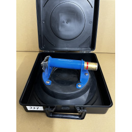 Piston suction cup Ø 230 mm - Load capacity 350 kg - Highly curved windshield - Second VIE -N337 at VBSA - France