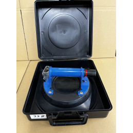 Piston suction cup Ø 230 mm - Load capacity 350 kg - Highly curved windshield - Second VIE -N338 at VBSA - France
