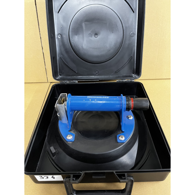 Piston suction cup Ø 230 mm - Load capacity 350 kg - Highly curved windshield - Second VIE -N334 at VBSA - France Piston suction cup Ø 230 mm - Load capacity 350 kg - Highly curved windshield - Second VIE -N334 at VBSA - France