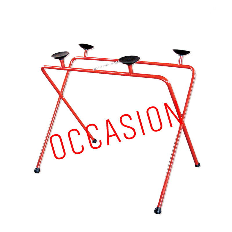 Windshield table with suction cups, non-removable legs (old version) - N282 at VBSA - France Windshield table with suction cups, non-removable legs (old version) - N282 at VBSA - France