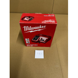 Chargeur batterie MILWAUKEE allume cigare - 12 V et 18V chez VBSA France